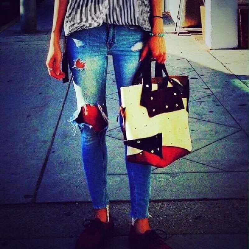 NPW(ヌメ革のパッチワーク)のバッグ。 NPWの学校ワークショップにて